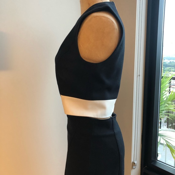 Helmut Lang LBD with white leather accent - Picture 2 of 5